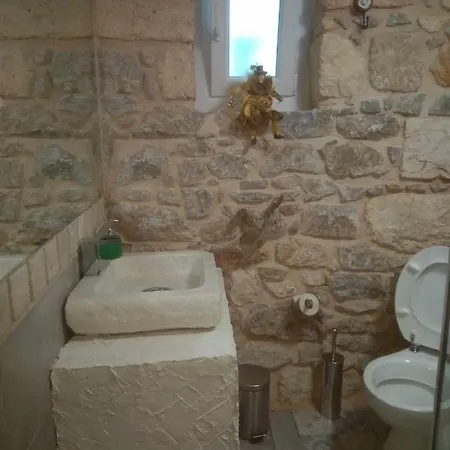Apartment Stone House *