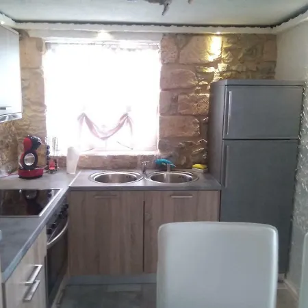 Stone House Apartment